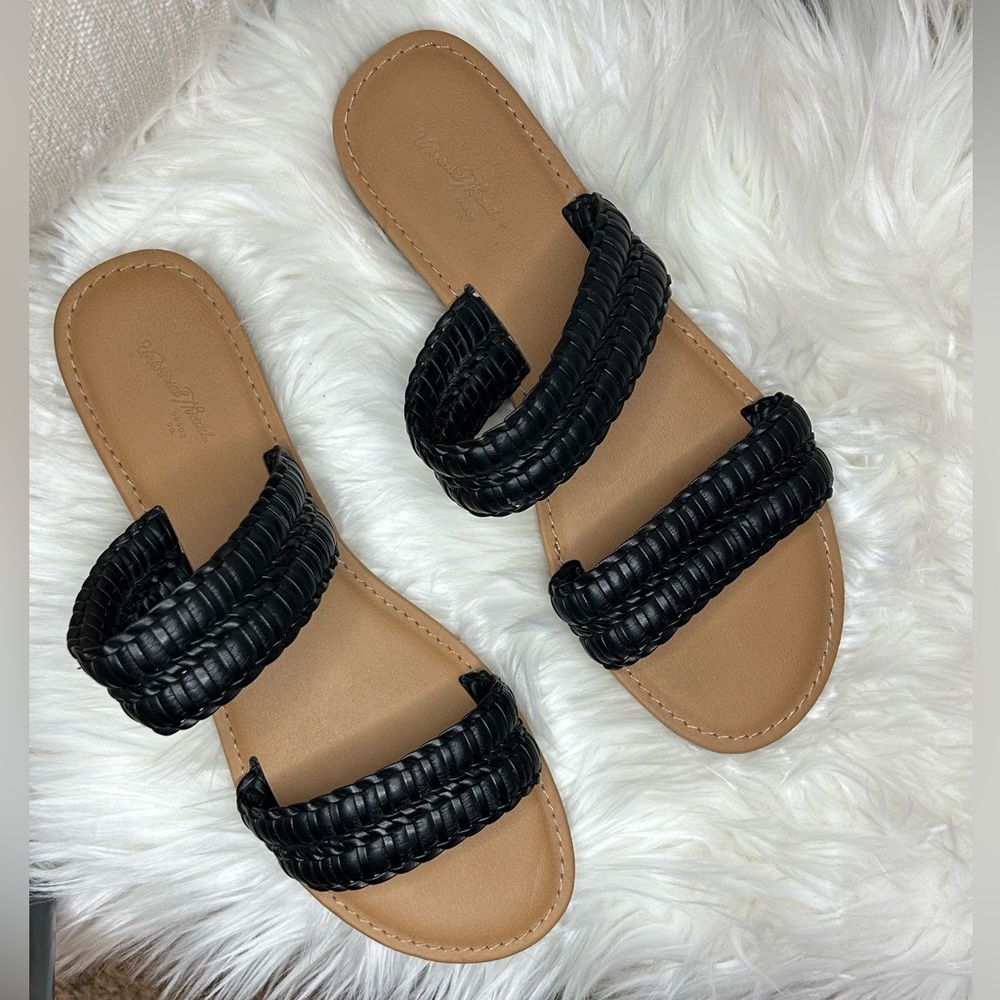 ▪️UNIVERSAL THREAD Kimmy Boho Rattan Slide Sandal Size 10